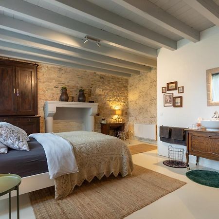 Bed and Breakfast Domaine La Pomme De Pin Louroux-de-Beaune Exterior foto