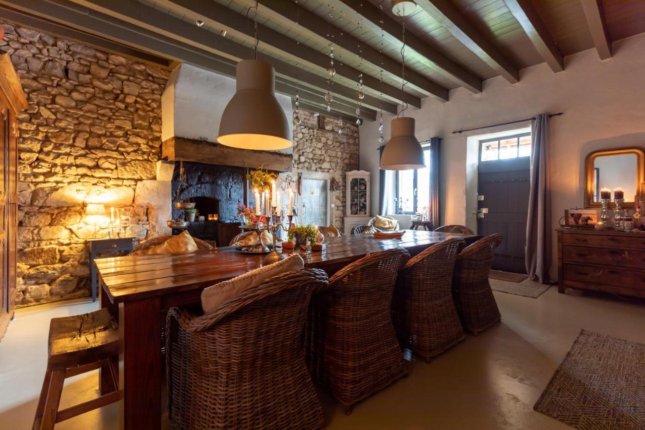 Bed and Breakfast Domaine La Pomme De Pin Louroux-de-Beaune Exterior foto