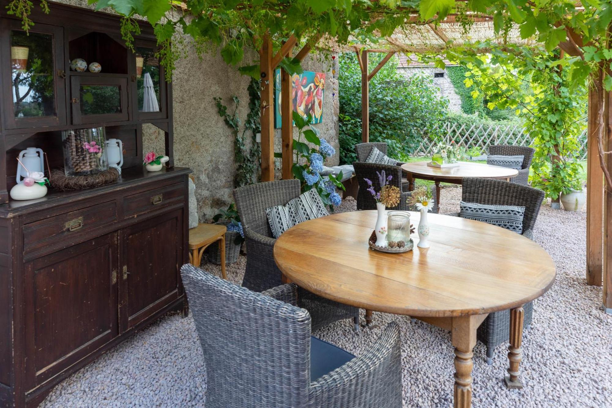 Bed and Breakfast Domaine La Pomme De Pin Louroux-de-Beaune Exterior foto